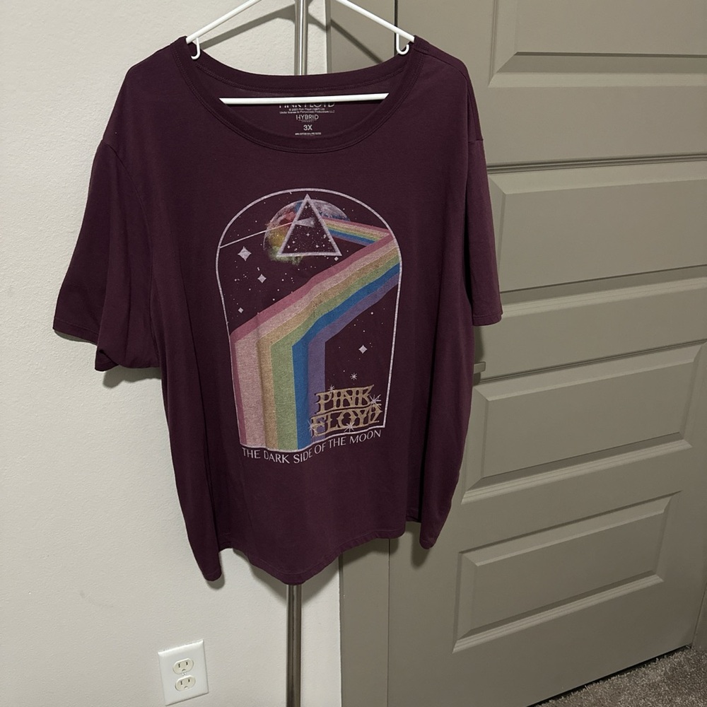 Pink Floyd Maroon Tee with Rainbow Graphic
